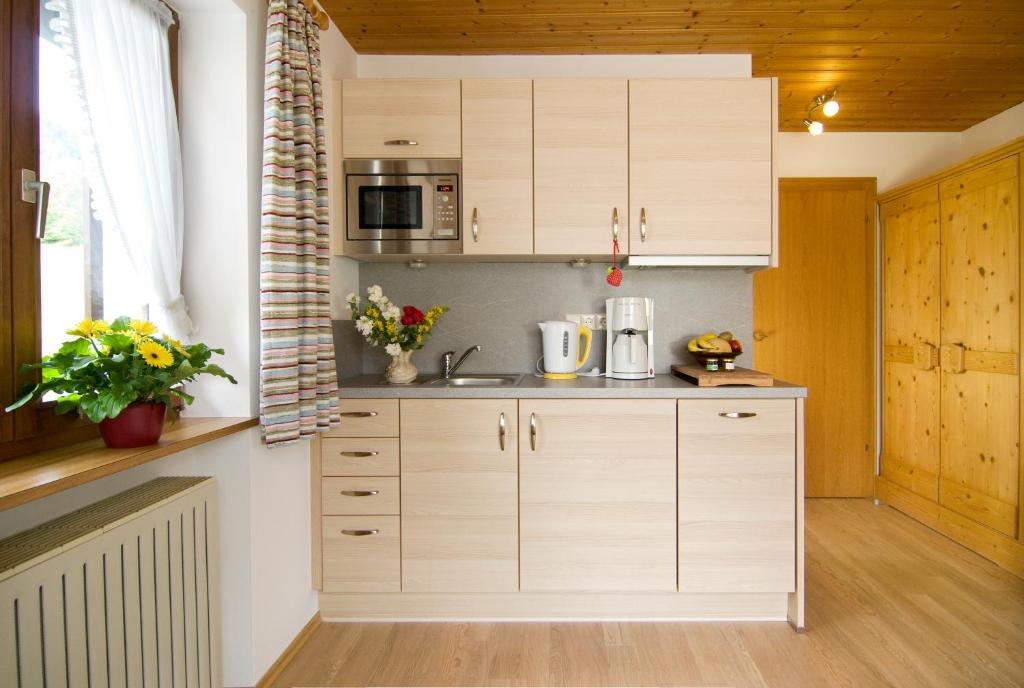 Haus Christl Reit Im Winkl, Kostenloser Parkplatz, 5 Minuten Zum Ortszentrum, Ruhige Lage, Wlan Habitación foto