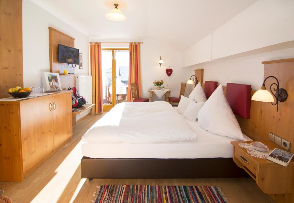 Haus Christl Reit Im Winkl, Kostenloser Parkplatz, 5 Minuten Zum Ortszentrum, Ruhige Lage, Wlan Habitación foto